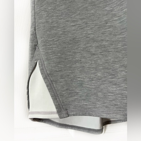 ATHLETA sports Light Gray color Short Sleeve T Shirt Sz M - Picture 10 of 11